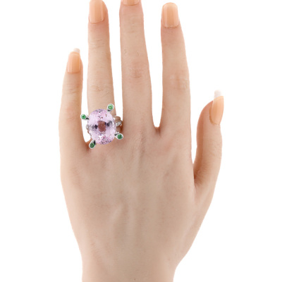 28.52ct Kunzite, Garnet & Diamond Ring - 6