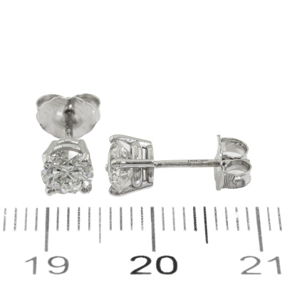 1.00ct Diamond Studs GIA D SI1 - 6