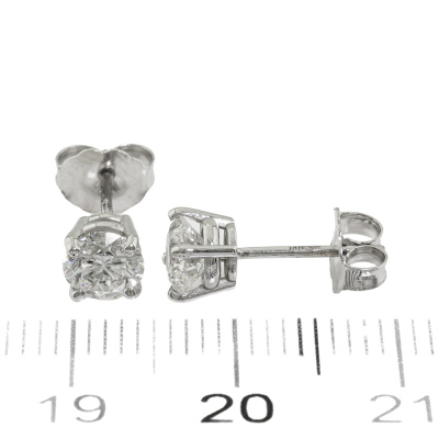1.00ct Diamond Studs GIA D SI1 - 8