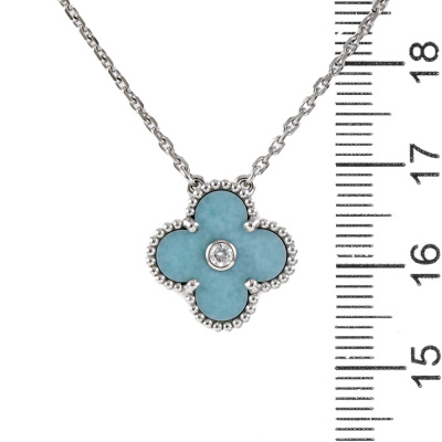 Van Cleef & Arpels 2022 Holiday Vintage Alhambra Pendant - 5