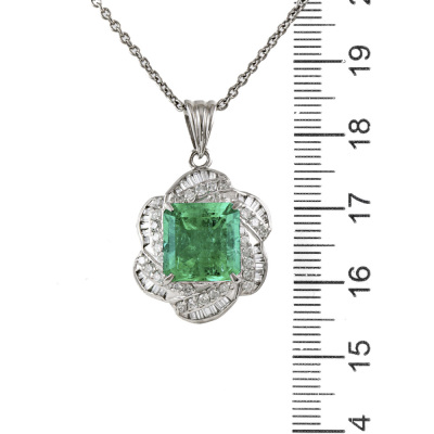 4.30ct Colombian Emerald & Diamond Pendant - 4