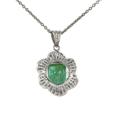 4.30ct Colombian Emerald & Diamond Pendant - 5