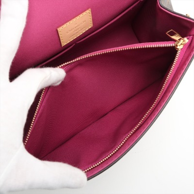 Louis Vuitton Monogram Cluny BB - 20