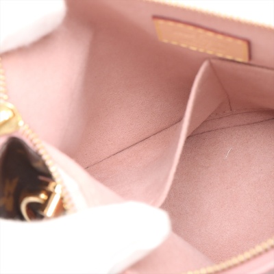 Louis Vuitton V Tote BB - 16