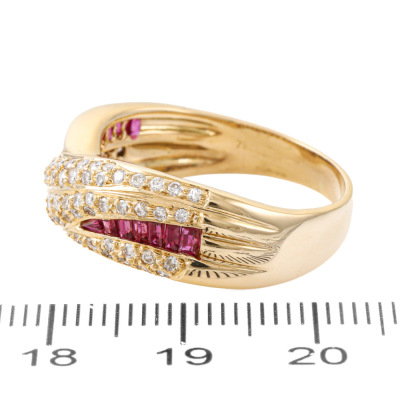 0.84ct Ruby & Diamond Ring - 3