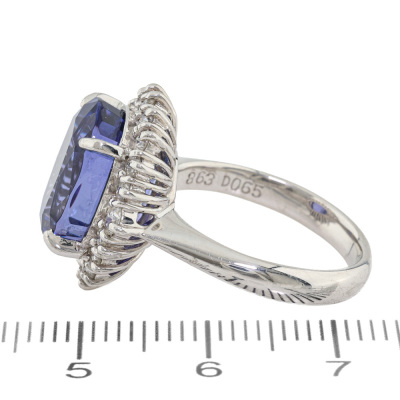 8.63ct Tanzanite and Diamond Ring - 3