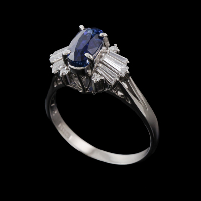2.28ct Unheated Madagascan Sapphire Ring GIA - 6