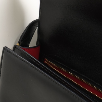 Louis Vuitton Pont 9 Shoulder Bag - 7