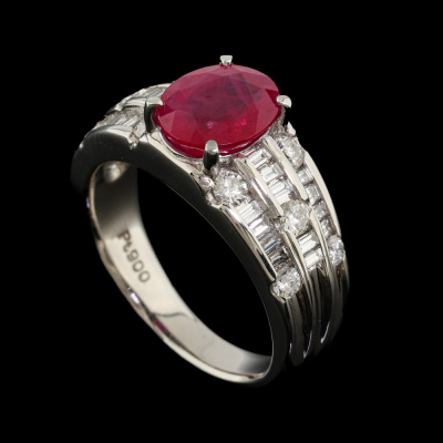 2.09ct Burmese Ruby & Diamond Ring GIA - 6