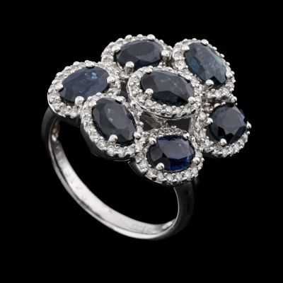 4.15ct Sapphire & 0.60ct Diamond Ring - 5