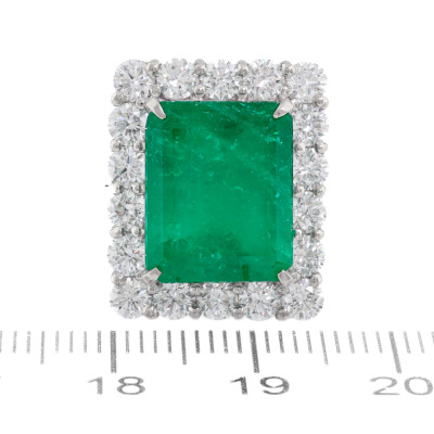 6.56ct Colombian Emerald & Diamond Ring GRS - 3