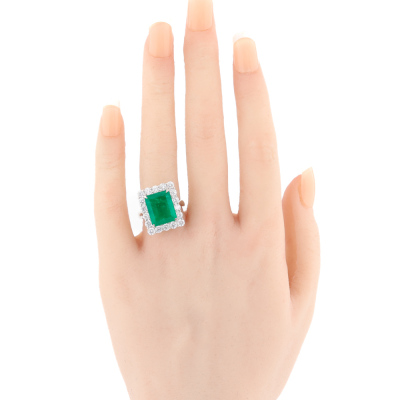 6.56ct Colombian Emerald & Diamond Ring GRS - 8