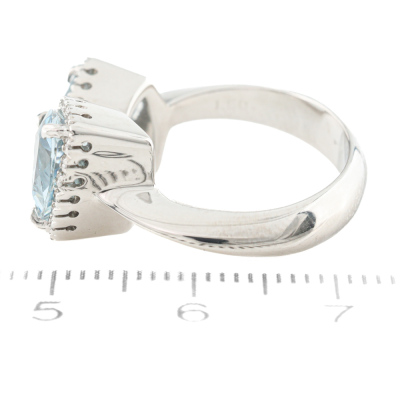 3.13ct Aquamarine and Diamond Ring - 2