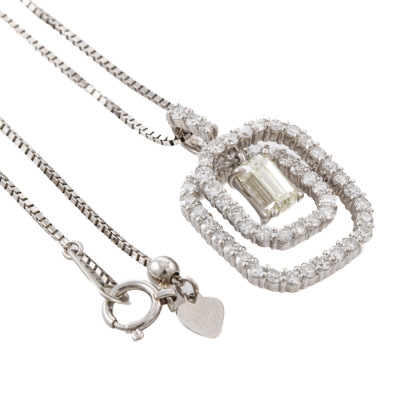 2.24ct Diamond Pendant - 7