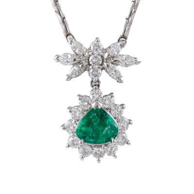 1.13ct Emerald & 1.26ct Diamond Pendant