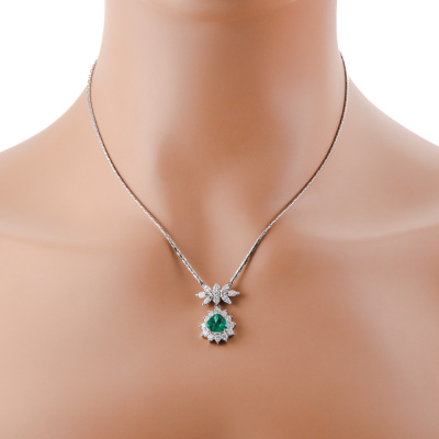 1.13ct Emerald & 1.26ct Diamond Pendant - 6
