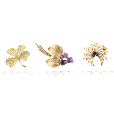 Three 14ct Yellow Gold Brooches - 2