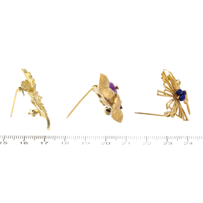 Three 14ct Yellow Gold Brooches - 3