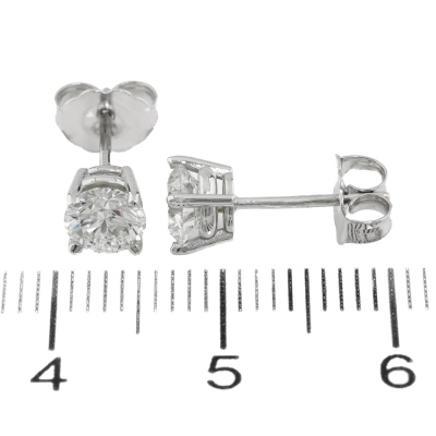 0.93ct Diamond Studs GIA D SI2 - 2
