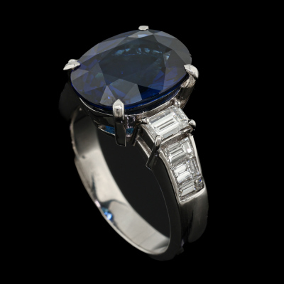 7.12ct Sapphire & 1.11ct Diamond Ring - 4