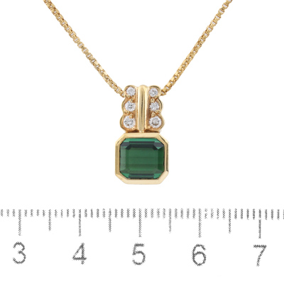 1.80ct Green Tourmaline & Diamond Pendant - 2