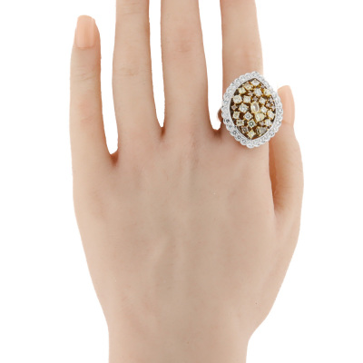 4.40ct Fancy Yellow & White Diamond Ring - 7