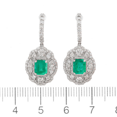 1.37ct Emerald & Diamond Earrings - 2