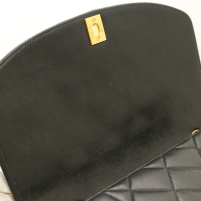 Chanel Diana Medium Flap Bag - 5