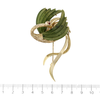 Nephrite Jade & Ruby Flamingo Brooch - 6