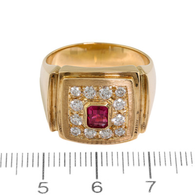 Ruby & Diamond Mens Ring, 18ct 22.6g - 2
