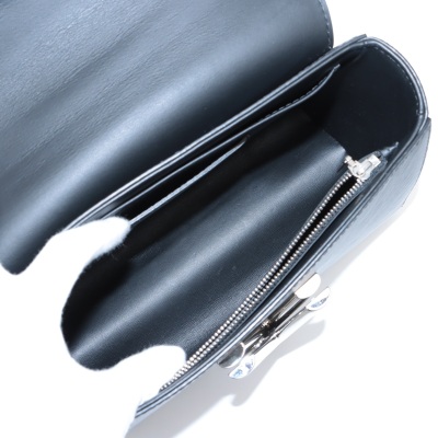 Louis Vuitton Twist MM - 13