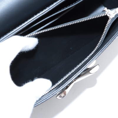 Louis Vuitton Twist MM - 16