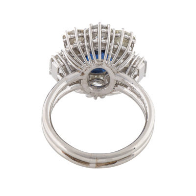 3.19ct Sapphire & Diamond Ring - 5